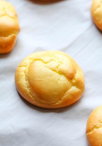 Carb and Gluten Free Cloud Bread! A simple alternative to bread...its so light and fluffy! Such a great alternative!