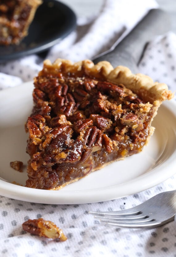Pecan pie is a classic and easy pie recipe, prepared in just minutes!